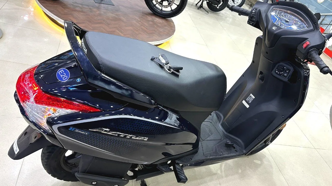 Honda activa outlet girls