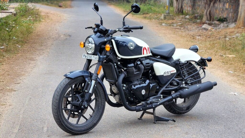 650cc के इंजन और ब्रांडेड फीचर्स के साथ KTM की लंगा लगाने आई Royal Enfield की ये क्रूजर बाइक, देखें कीमत