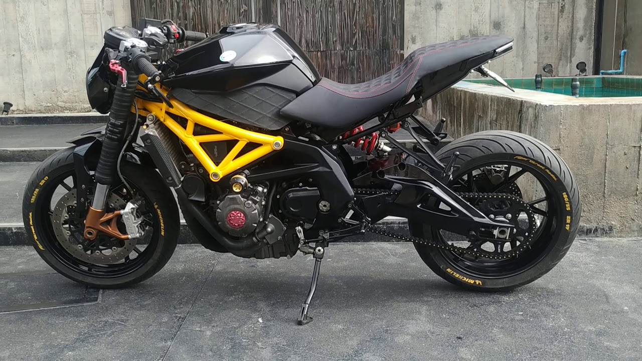 Benelli TNT 600