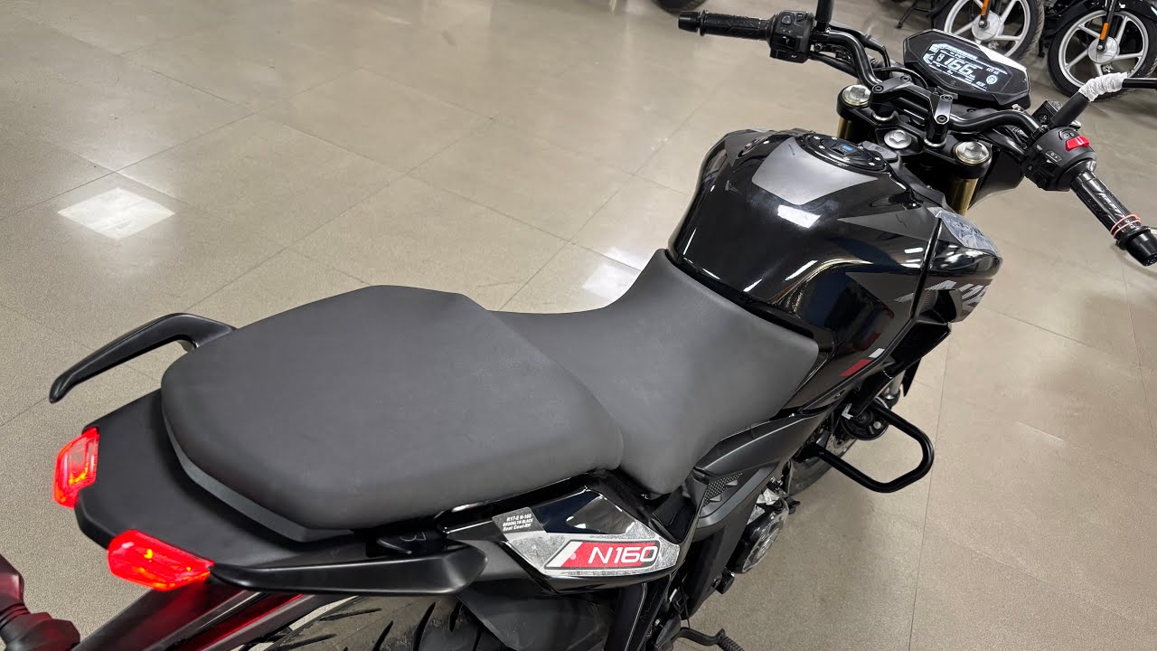 Bajaj Pulsar N160